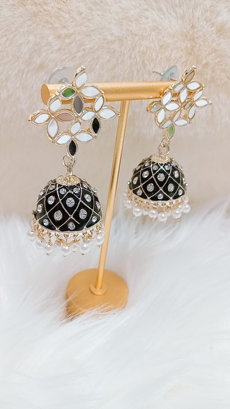 Black Gold Mirror Floral Jhumka with Pearls (1)