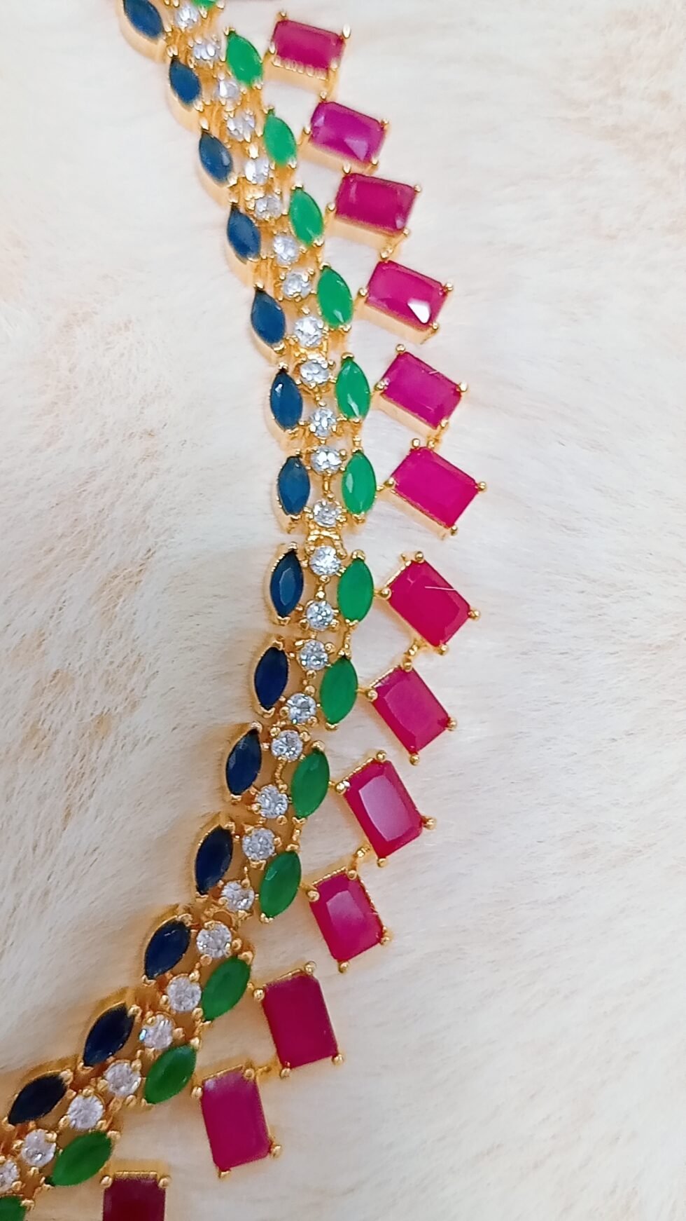 Multicolor AD Choker Set